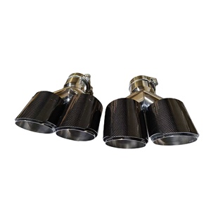Nuovissimo con punte di scarico quadruple di ottimo prezzo - Product Image 1