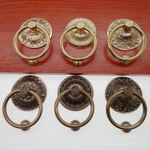Anillo de Puerta de Latón Estilo Antiguo con Acabado Cepillado para Puerta A-140 - Product Image 2