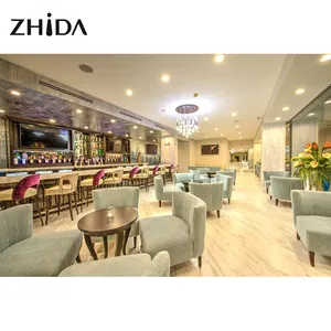 Zhida डिजाइन कॉफी की दुकान फर्नीचर लकड़ी मखमल खाने की मेज कुर्सियों बार फर्नीचर होटल रेस्तरां सेट