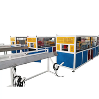 Machine de fabrication de carreaux de sol pour clôture en PE PP WPC entièrement automatique Ligne de production de terrasses en bois composite