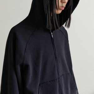 Sudadera con cremallera estilo streetwear vintage, efecto desgastado por el sol, de algodón de alto gramaje, con lavado a la piedra y al ácido, con cremallera, efecto desgastado, apliques y bordados. - Product Image 6