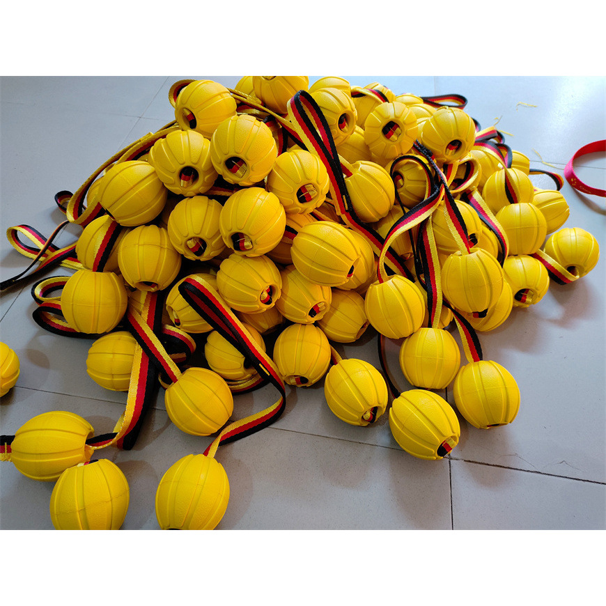 ลูกบอลโฟมรางวัลสีเหลืองสดใส เส้นผ่านศูนย์กลาง 7 ซม