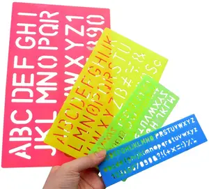 21337 4pcs可重复使用的艺术绘画模板塑料字母数字模版套装儿童DIY剪贴簿绘画
