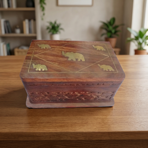 Boîte à bijoux carrée en contreplaqué gravée sur mesure, faite à la main, avec emballage en bambou éléphant pour cadeau et artisanat - Product Image 1