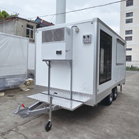 Outdoor-Cocktailbar Donut-Anhänger Italienischer Eiswagen Kaffee-Kiosk Mobile Küche BBQ-Foodtruck Dual-Zone Essensanhänger