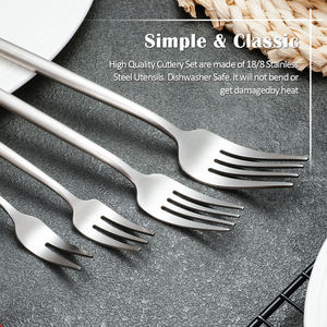 Prezzo all'ingrosso nordico di alta qualità in acciaio inox <span class=keywords><strong>posate</strong></span> cucchiaio forchetta coltello Besteck Set oro opaco nero reale dorato <span class=keywords><strong>posate</strong></span> - Product Image 4