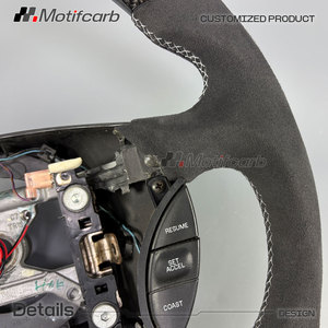 Volant sport en fibre de carbone avec affichage LED intelligent personnalisé pour Ford Mustang GT 4ème génération SVT Cobra Cabriolet SN95 (1994-2004) - Product Image 4
