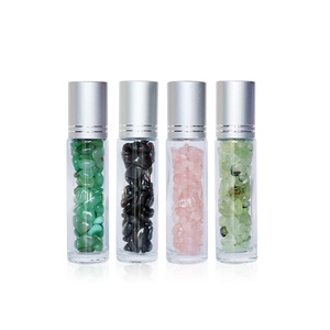 Vente en gros de flacons en verre à bille pour sérum, déodorant, huile essentielle, parfum, rechargeables et vides, avec des boules de pierres précieuses et des couvercles - Product Image 2
