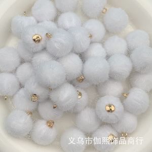 Pompones de Visón Sintético Blanco de 16 mm, Adorno para Coche, Accesorio DIY, Origen Yiwu - Product Image 4