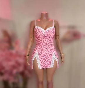 Viviblook Z0131ST04 Camisón Sexy Rosa para el Día de San Valentín, Vestido de Encaje con Tirantes y Tanga - Product Image 1