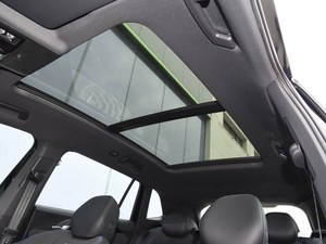 Volkswagen <span class=keywords><strong>Tiguan</strong></span> L Modelo 2025 PRO 380TSI 4WD R-Line Premium Edición Inteligente con Techo Solar Panorámico, Auto Usado en Existencia - Product Image 6
