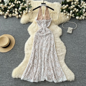Vestido Halter con Escote en V Profundo, Abertura Alta, Encaje, Elegante, Sin Espalda, Sin Mangas, con Flores, Sexy, para Mujer - Product Image 3
