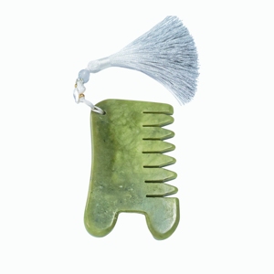 Peigne de massage Gua Sha en jade Xiuyan vert 100% naturel - Product Image 2