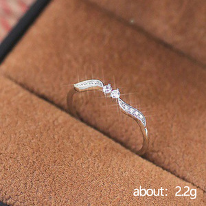 Anello Creativo a Foglia di Salice per Donne, Design Elegante e Aperto, Gioiello da Dito alla Moda - Product Image 5