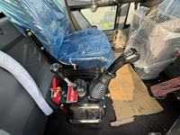 Chargeuse sur pneus compacte diesel 4x4 chinoise de 1500 kg à vendre pour usage agricole