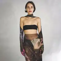 Dropshipping moda grafik baskılı sıska örgü See-Through İki adet Set kadınlar seksi straplez ve Bodycon etekler Clubwear