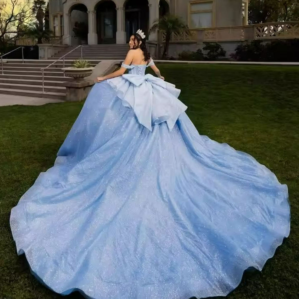 quincenera dressed yeallow