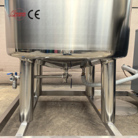 Cuve de mélange en acier inoxydable SS304/316L avec moteur pour le refroidissement et le chauffage du lait dans la ligne de production laitière, haute productivité