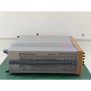 Generador de Señales Keysight E8267D, 100 kHz a 44 GHz xgeqpt - Product Image 2