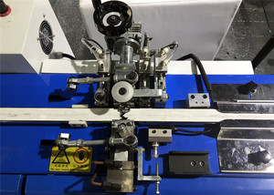 Máy Dán Khung Nhôm Cho Dòng Máy Thủy Tinh Cách Điện - Product Image 2