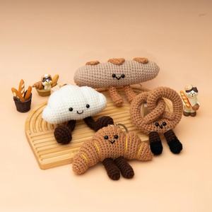 Llaveros de Comida en Miniatura Personalizados al por Mayor, Adornos para Bolsos, Croissants, Baguettes, Muffins, Amigurumi, Panes de <span class=keywords><strong>Ganchillo</strong></span>, Muñecos de <span class=keywords><strong>Pan</strong></span> de <span class=keywords><strong>Ganchillo</strong></span> - Product Image 1