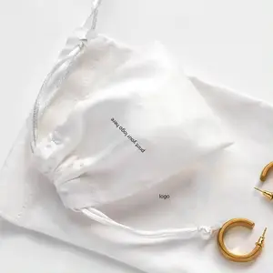 Bolsa de colar para joias com cordão de camurça com logotipo branco personalizado