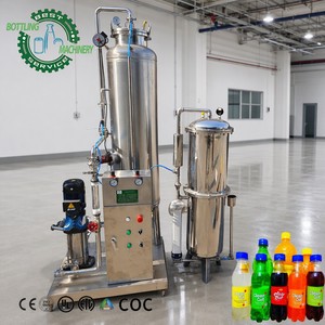 Fabrikpreis Einzeltank-Karbonator 1000-6000L/H SUS304 CIP-System für Cola, Soda, Bier und Getränkeherstellung - Product Image 1