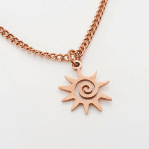 <span class=keywords><strong>Collar</strong></span> con colgante de <span class=keywords><strong>sol</strong></span>, <span class=keywords><strong>collar</strong></span> de <span class=keywords><strong>sol</strong></span>, <span class=keywords><strong>collar</strong></span> de <span class=keywords><strong>sol</strong></span>, joyería sin deslustre, abalorio de <span class=keywords><strong>sol</strong></span> dorado, collares chapados en oro - Product Image 4