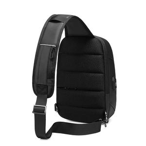 <span class=keywords><strong>Anti</strong></span> <span class=keywords><strong>Theft</strong></span> Sling Brusttasche USB Travel Messenger <span class=keywords><strong>Bag</strong></span> für Männer Wasserdichte Umhängetasche Fit für 9,7 "iPad - Product Image 3