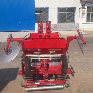 Máquina Plantadora de Patatas de <span class=keywords><strong>Dos</strong></span> Hileras Montada <span class=keywords><strong>en</strong></span> Tractor con Profundidad de Siembra Ajustable, Máquina <span class=keywords><strong>para</strong></span> Plantar y Mulchar Patatas Dulces - Product Image 1