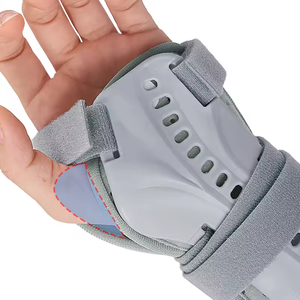 All'ingrosso Tunnel carpale regolabile <span class=keywords><strong>destra</strong></span> <span class=keywords><strong>mano</strong></span> sinistra per il polso stecca tutore di supporto per il <span class=keywords><strong>dolore</strong></span> al polso - Product Image 2