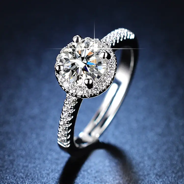 Grosir Cincin Berlian Imitasi Imitasi Campur Perhiasan Agustus Cincin Moissanite Simulasi 6 Sudut 1 Karat 2 Karat untuk Wanita