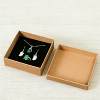 Boîtes cadeaux en papier kraft écologiques personnalisées, boîtes à bagues exquises, boîtes à bijoux et emballages pour accessoires
