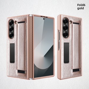 เหมาะสำหรับโทรศัพท์พับได้ของซัมซุง: รุ่น Fold 6 มาพร้อมขาตั้งแบบถอดได้, สายคล้องข้อมือ และเคสโทรศัพท์ในตัว - Product Image 1
