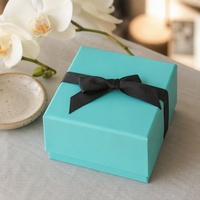 Boîte cadeau rigide personnalisée pour bijoux, turquoise mat, deux pièces (couvercle et base) avec doublure grise, vente en gros directe d'usine