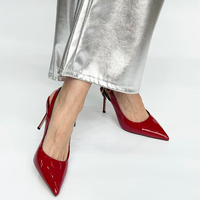 Chaussures à talon fin et élégant pour femme, avec boucle latérale pointue rouge, souples et ajustables, idéales pour le bureau et les banquets.