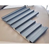 6063 barres de toit en aluminium extrudé pour tente de toit, profilé de peinture en poudre en alliage d'aluminium, panneau de toit isolé en aluminium