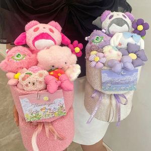 Bouquet de fleurs en peluche, cadeau de la Saint-Valentin, poupée de dessin animé Kuromi, bouquet de fleurs en peluche de dessin animé fraise - Product Image 4