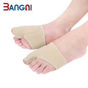 <span class=keywords><strong>De</strong></span> <span class=keywords><strong>silicona</strong></span> Natural pulgar Protector <span class=keywords><strong>corrector</strong></span> <span class=keywords><strong>de</strong></span> juanetes Halux Valgus pie juanete mangas <span class=keywords><strong>para</strong></span> pie - Product Image 5