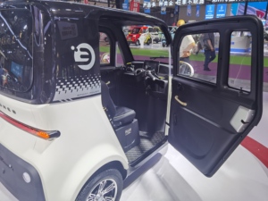 3-Wheel High-Speed Smart Electric <strong>Tricycle</strong> <strong>Mini</strong> <strong>Truck</strong> <strong>Scooter</strong> - Product Image 6