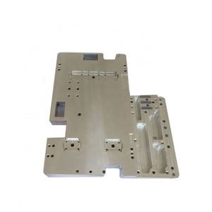 Pièces usinées CNC en aluminium sur mesure OEM avec usinage à tolérance et précision strictes |   Service d'usine du Guangdong - Product Image 2