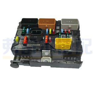 กล่องฟิวส์ Peugeot 307 Citroen C5 รุ่น 6500FH 9664055780 ชุดควบคุมเครื่องยนต์ BSM L04 - Product Image 4