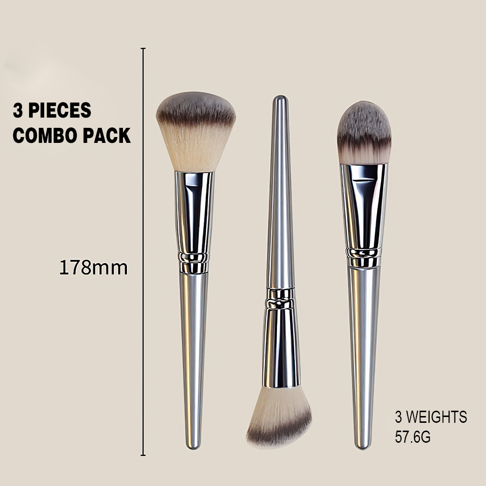 ชุดสามชิ้นสีเงิน