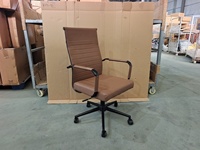 Chaise de bureau pivotante de direction en cuir marron de haute qualité