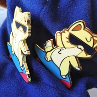 Lunettes de surf d'été en métal personnalisé, épingle en émail dur, motif chat, dessin animé, cool et mignon, badge, stock 1 pièce