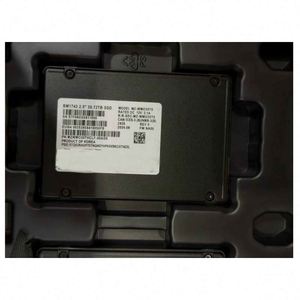 MZWMO30THCLF-00AG5 30.72 TB En Uygun Fiyatlı PCIe U.2 4.0 NVMe SSD - Product Image 1
