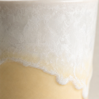 Décoration intérieure romantique, cadeau, tasse en céramique jaune cristallin 270 ml, bougie parfumée à mèche en bois longue durée