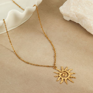 Novità Estate 2025 <span class=keywords><strong>Collana</strong></span> Vintage <span class=keywords><strong>Sole</strong></span> Placcata <span class=keywords><strong>Oro</strong></span> 18k Inossidabile Anallergico Set Gioielli per Innamorati di Tendenza - Product Image 5