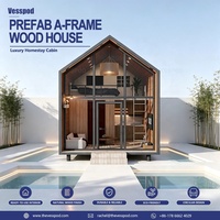 Villa de luxe préfabriquée à toit triangulaire, structure en acier, étanche, design moderne, maison-conteneur pour hôtel, complexe hôtelier, avec salle de bain, livraison rapide