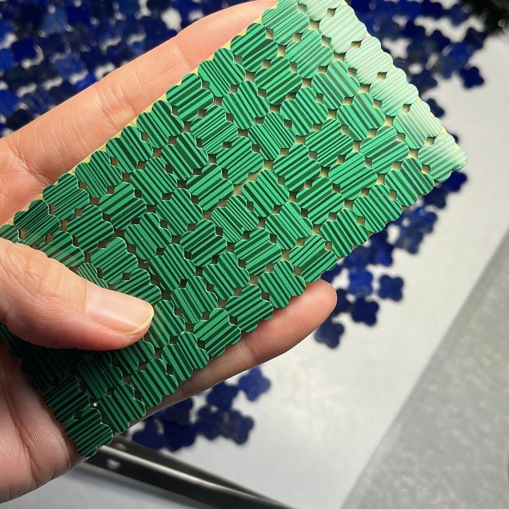 สีเขียว